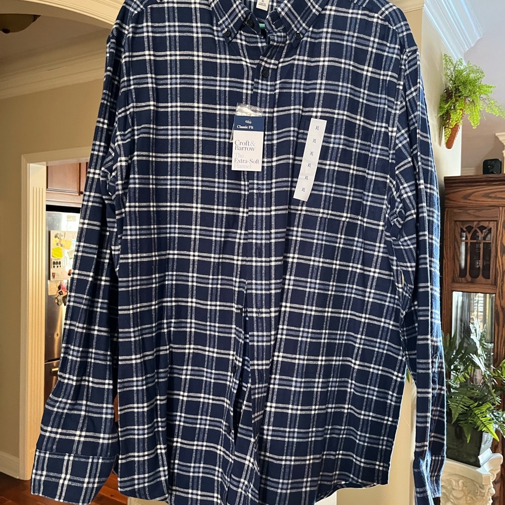 Croft & Barrow Navy Plaid Men's Shirt
